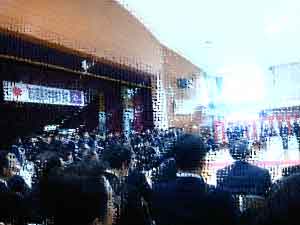 午後から中学校の入学式に出席してきました。