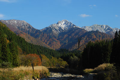 大源太川からの大源太山です。