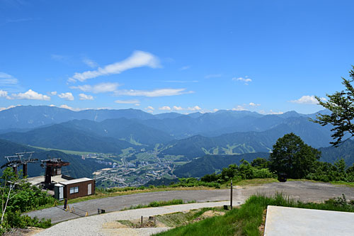 山頂からの湯沢町の景色は、最高でした！